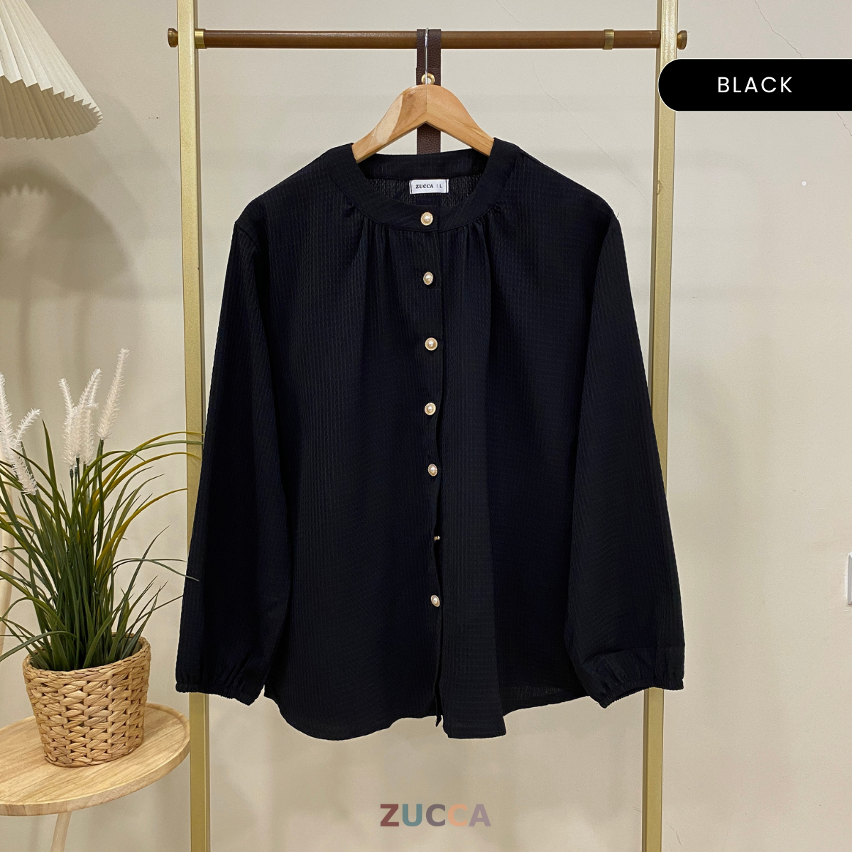 ZUCCA KORI HONEYCOMB KNIT BUTTON DOWN BLOUSE - DM261