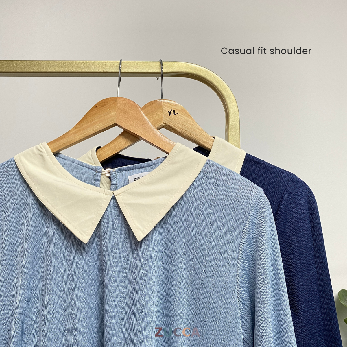 ZUCCA MEYA BLAUS RAJUT WANITA BERKOLAR DENGAN SULAMAN – DM275 KNIT BLOUSE