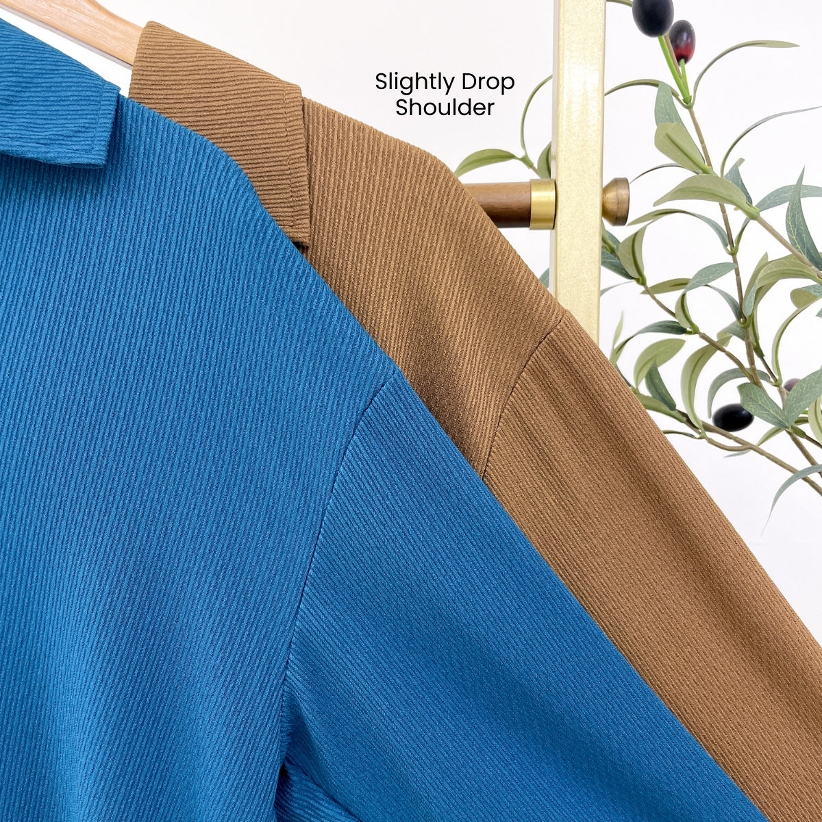 ZUCCA HAIRA WOMEN KASUAL PLAIN BLOUSE V-NECK COLLAR - DM320