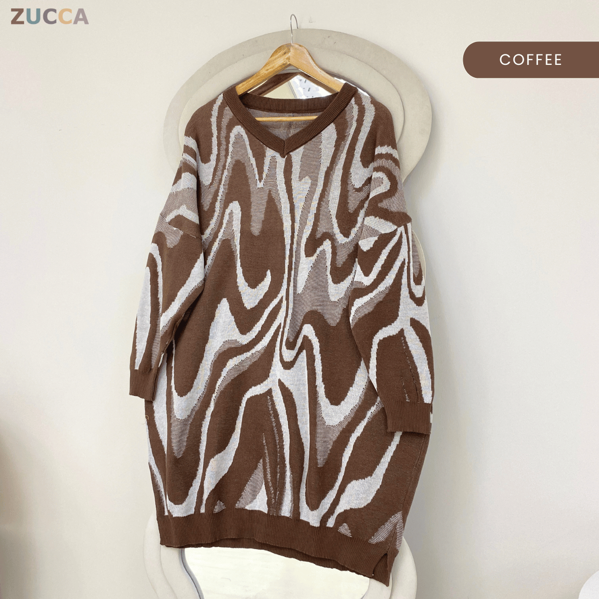 ZUCCA DEBBY WOMEN ABSTRACT WAVE KNIT SWEATER - GC001 (B1067)