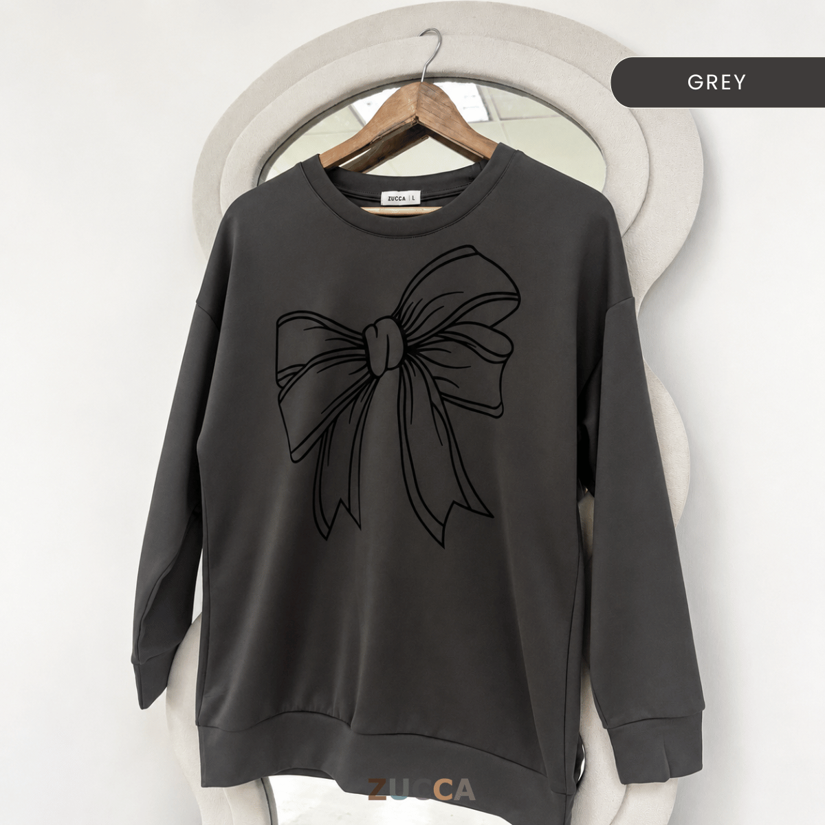 ZUCCA MONICA BOW GRAPHIC CASUAL SWEATSHIRT-MA070