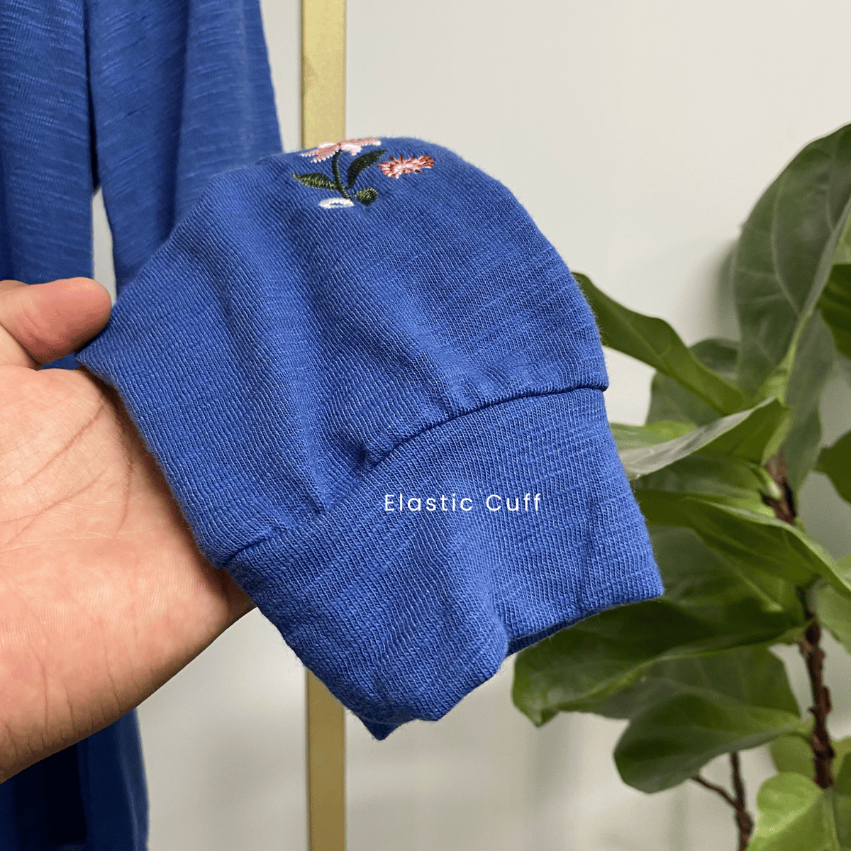 ZUCCA STARLY KEMEJA KASUAL DENGAN LENGAN BERSULAM BUNGA - MA035