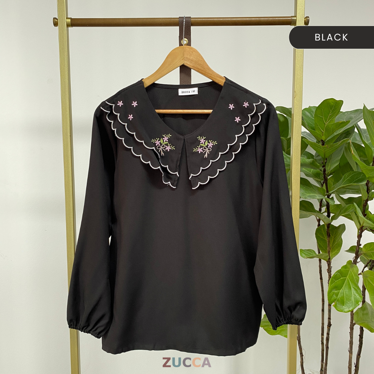 ZUCCA ILIS EMBROIDERED PETER PAN SCALOP COLLAR BLOUSE - MA040