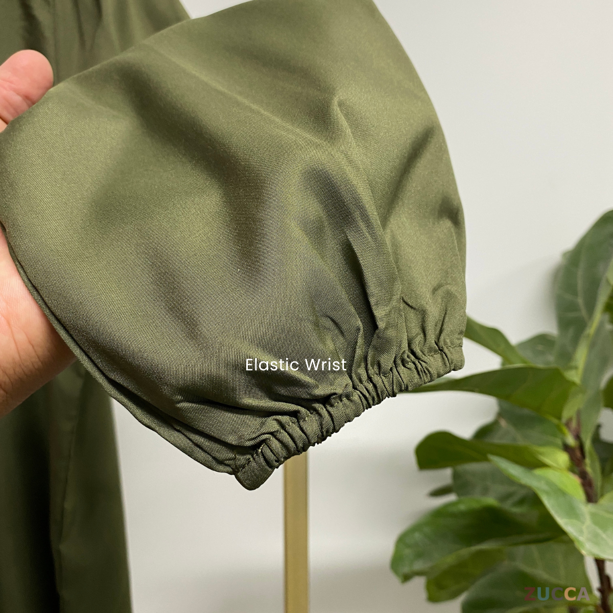 ZUCCA IVINA BLOUS KASUAL BERCORAK SULAMAN FLORAL LEHER BULAT – MA056