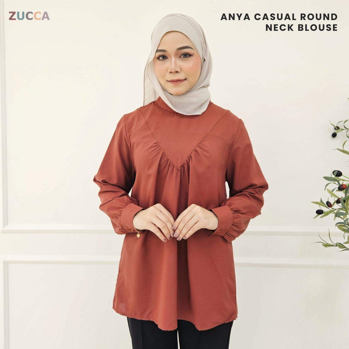 ZUCCA ANYA CASUAL ROUND NECK BLOUSE - MA078