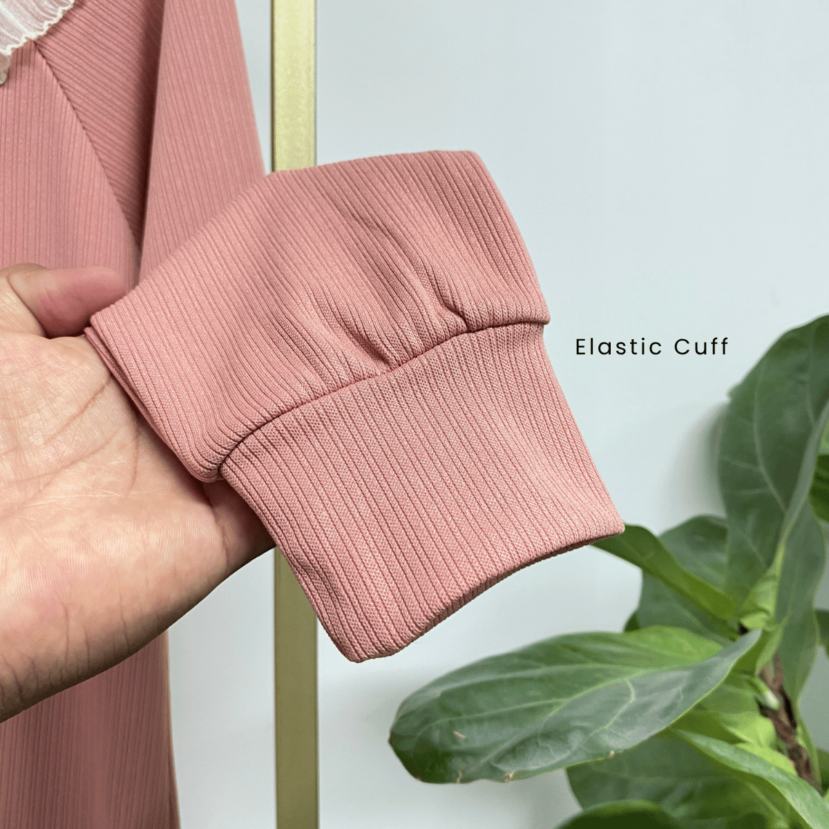 ZUCCA LIYANA BLOUSE KNIT RENDA RUFFLE - MA079