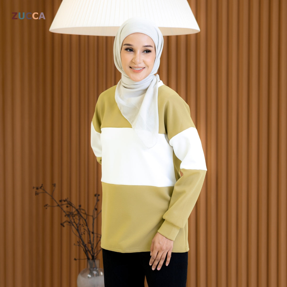 ZUCCA ELINA DUAL TONE SWEATSHIRT - MA087