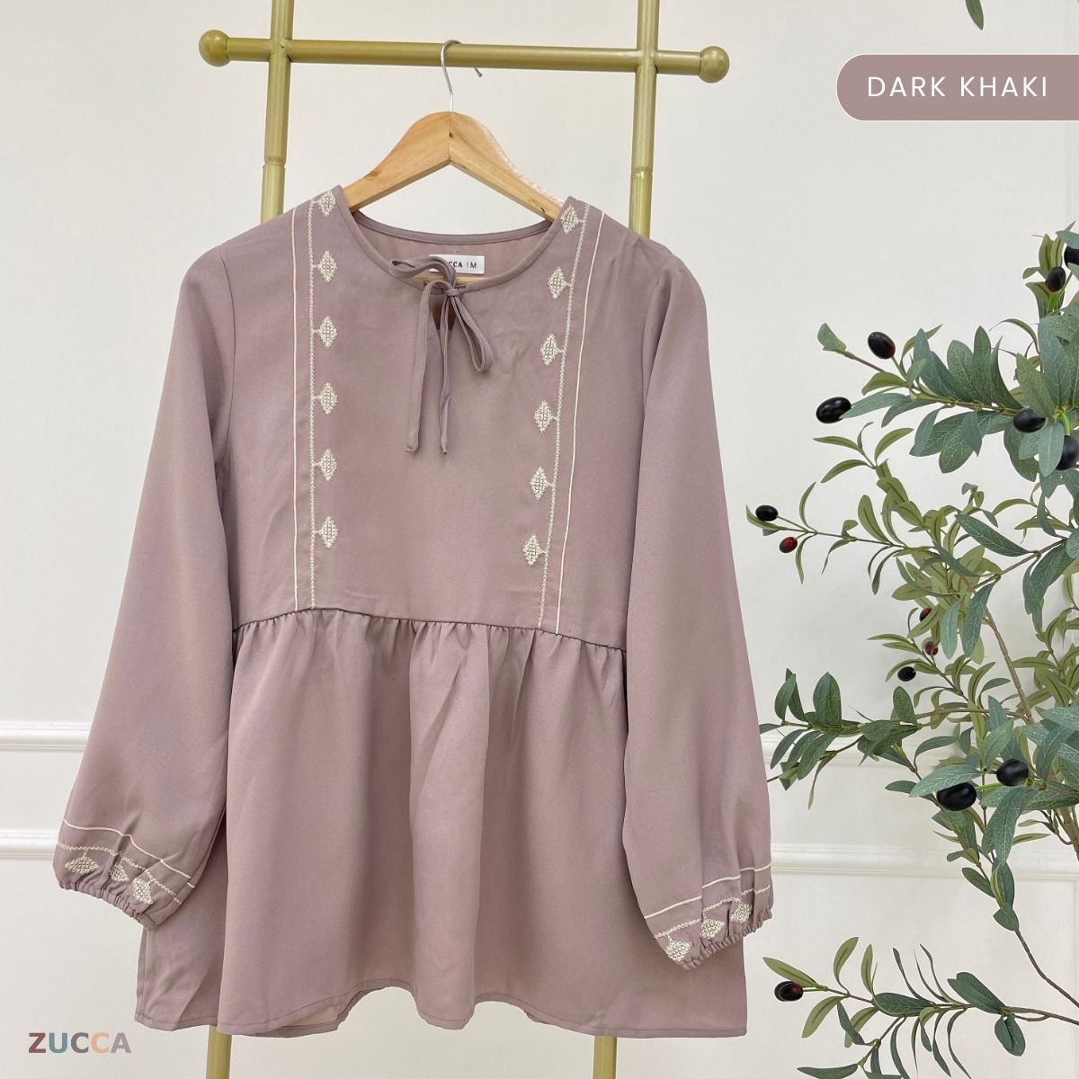 ZUCCA ALISYA EMBROIDERY CHARM BLOUSE -MA092