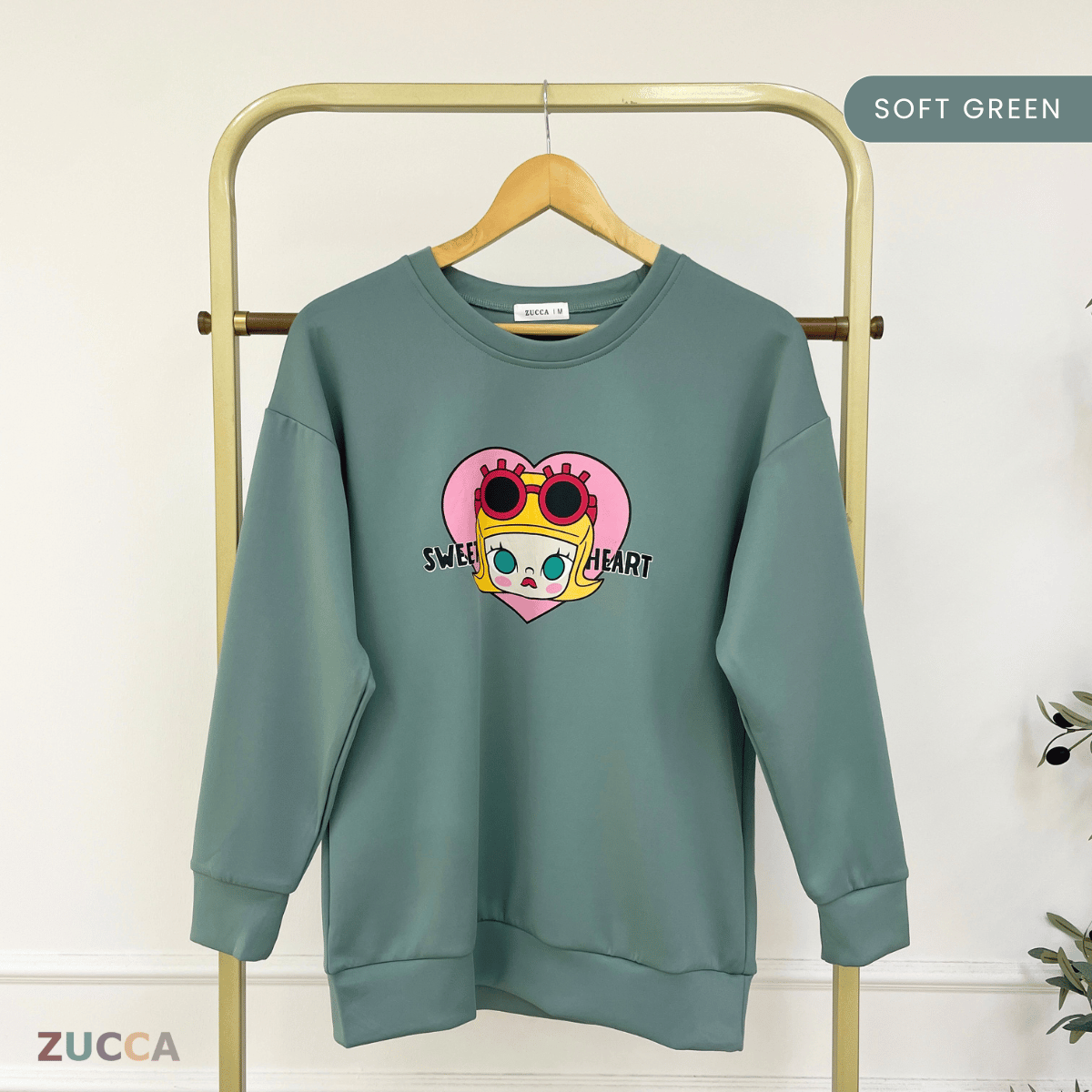 ZUCCA KATIE SWEET HEART GRAPHIC COZY SWEATSHIRT - MA198