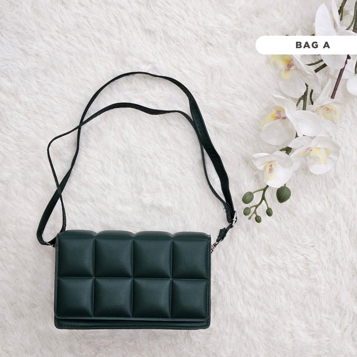 ZUCCA CUTE HANDBAG - 18 - 23 Woman Wanita