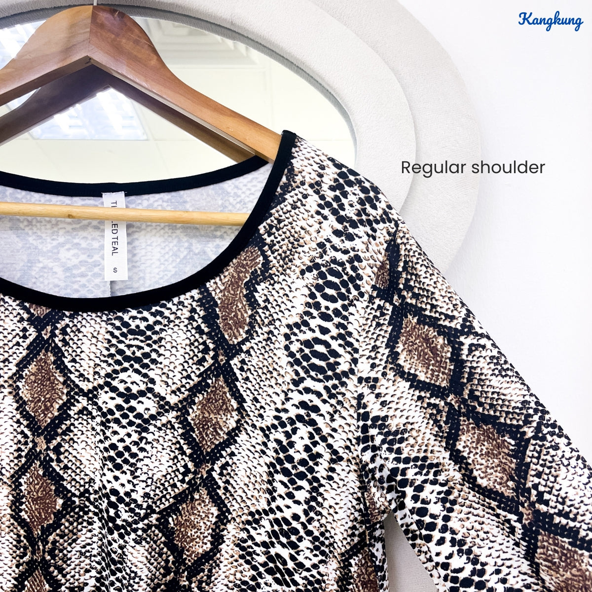 KANGKUNG EVANIA WOMEN KASUAL PATTERN BLOUSE -C1021 (315)