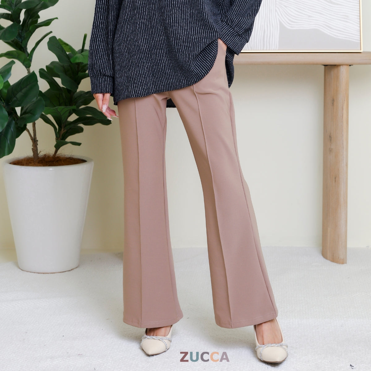 Davi High Waist Flare Women Pants - DM170