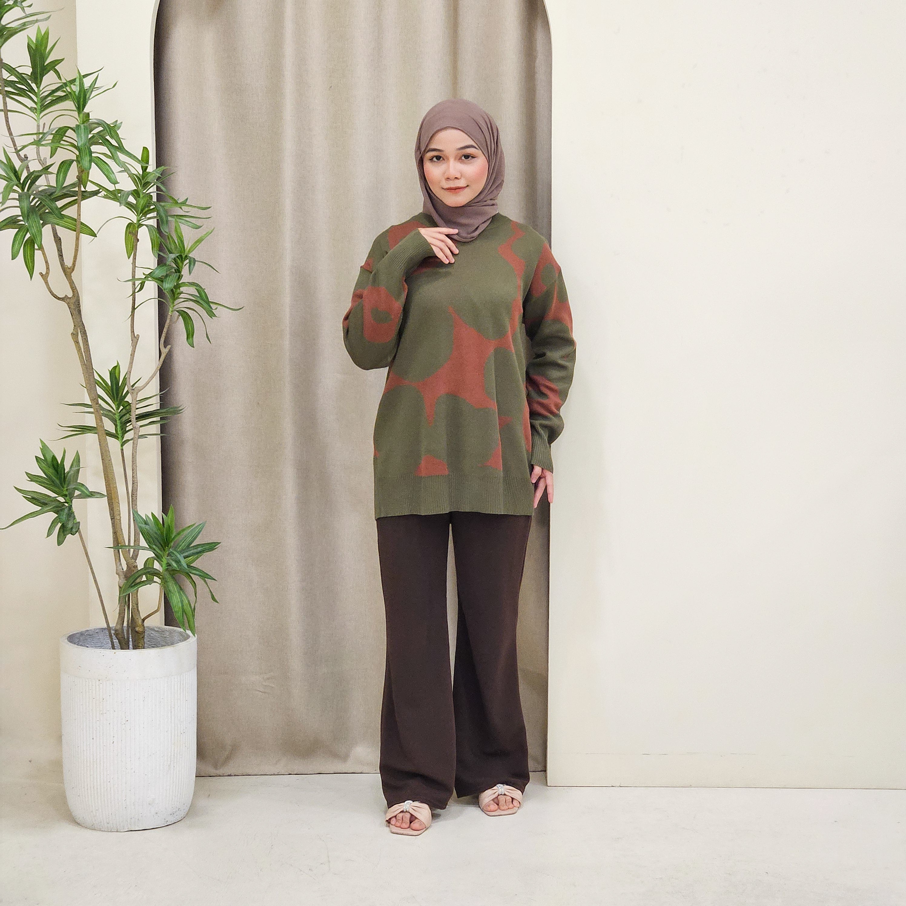 Fauziah Wanita Floral Print Knit Cotton Shirt DM191