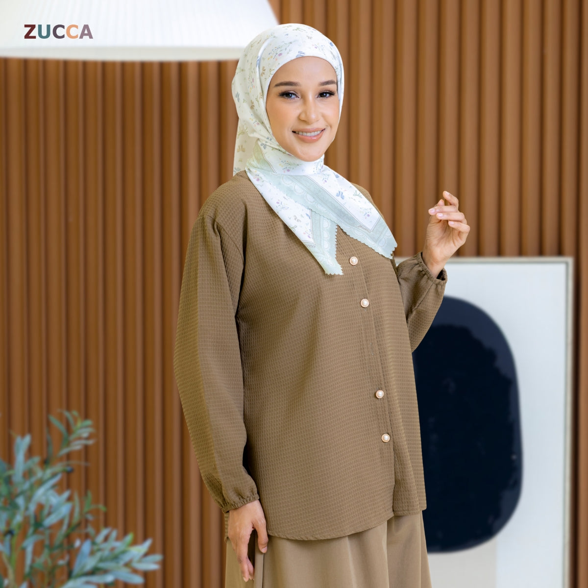 ZUCCA KORI HONEYCOMB KNIT BUTTON DOWN BLOUSE - DM261