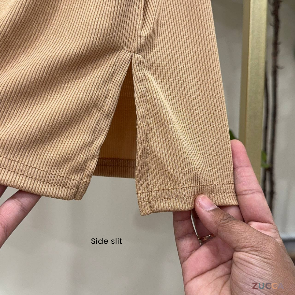 ZUCCA HELENA BAJU KASUAL WANITA - DM266 COTTON RIBBED SHIRT