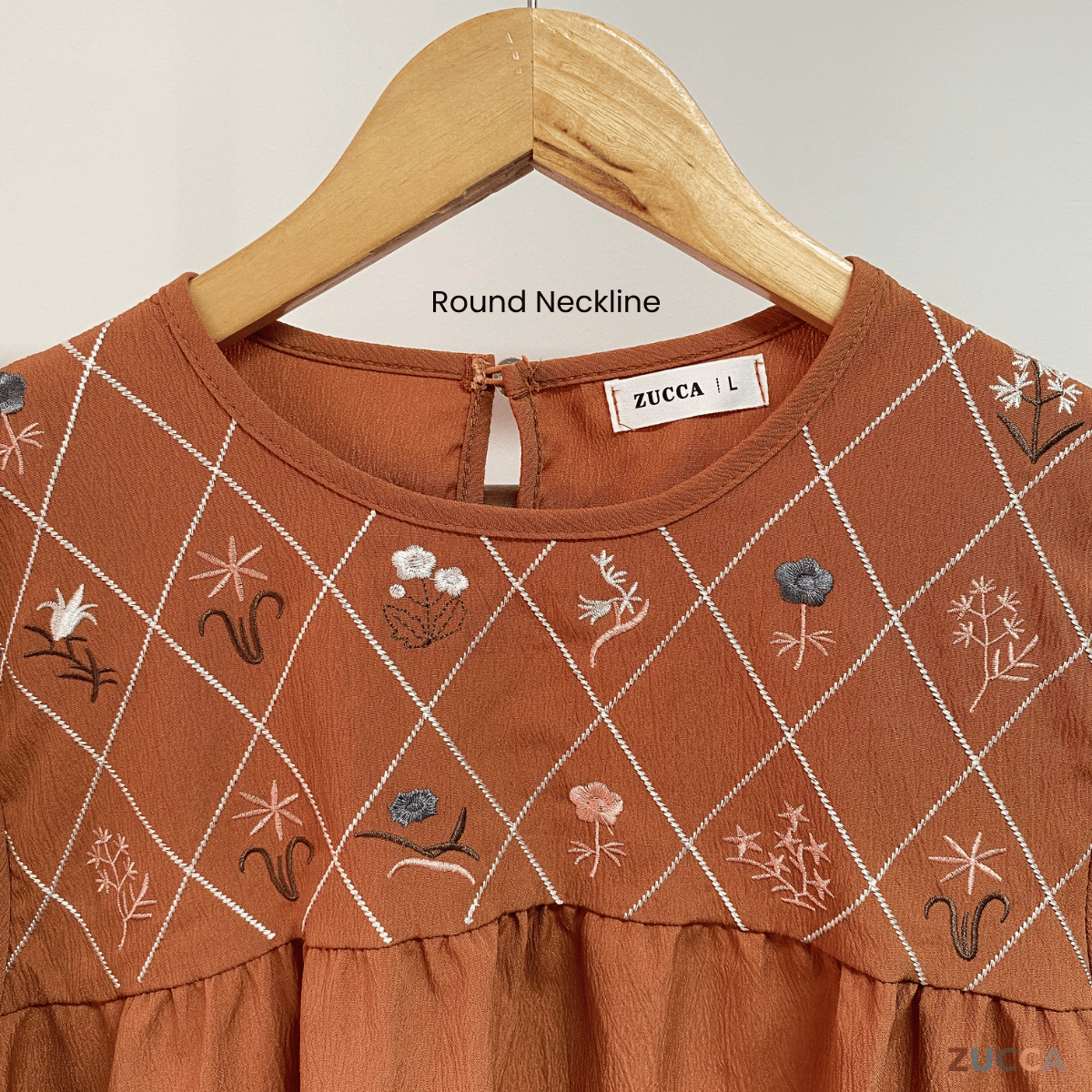 ZUCCA DIANE EMBROIDERY ROUND NECK CASUAL BLOUSE - DM 296