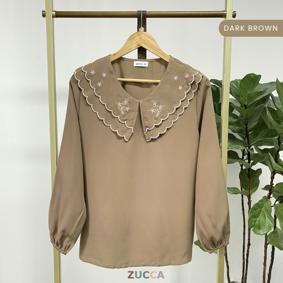 ZUCCA ILIS EMBROIDERED PETER PAN SCALOP COLLAR BLOUSE - MA040
