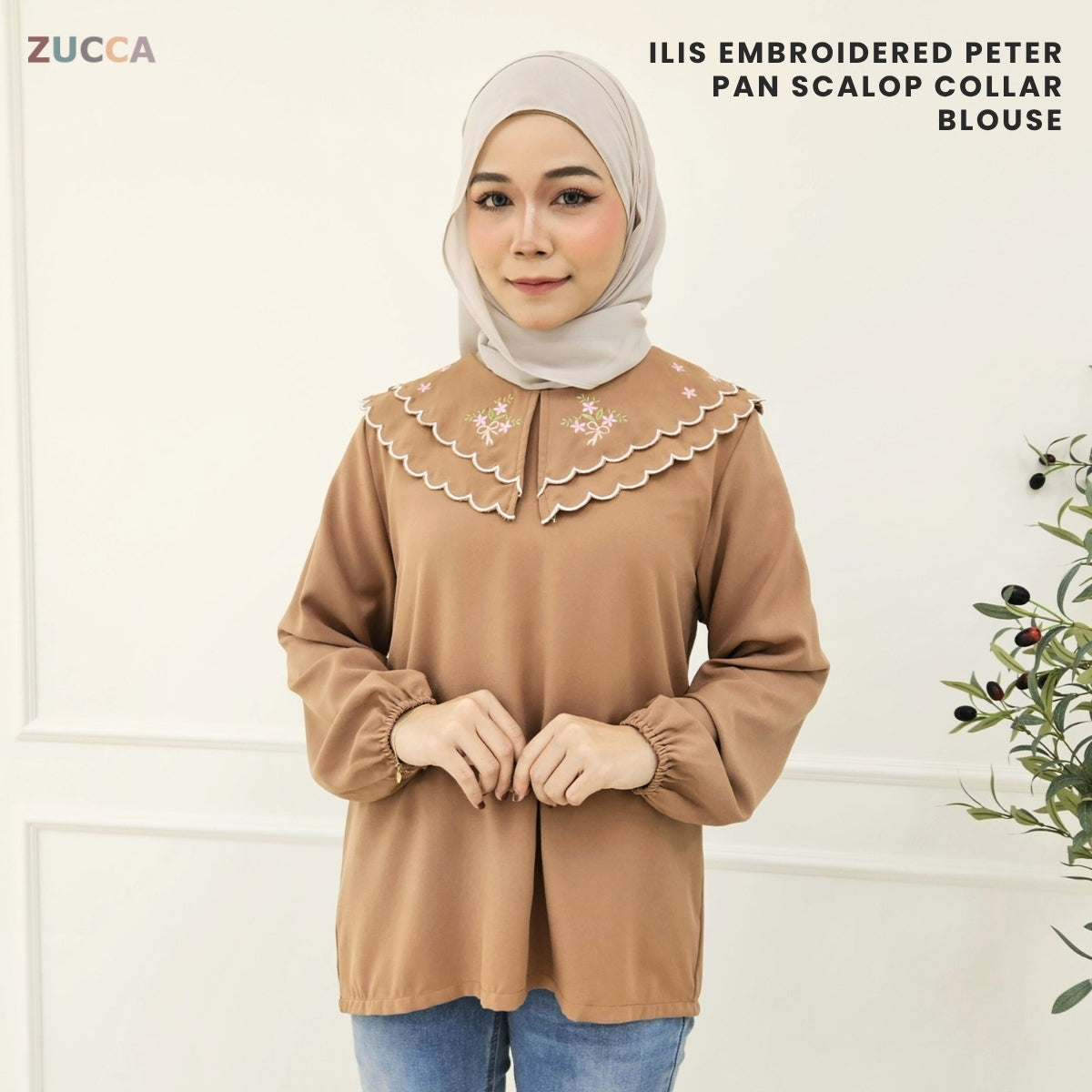 ZUCCA ILIS EMBROIDERED PETER PAN SCALOP COLLAR BLOUSE - MA040