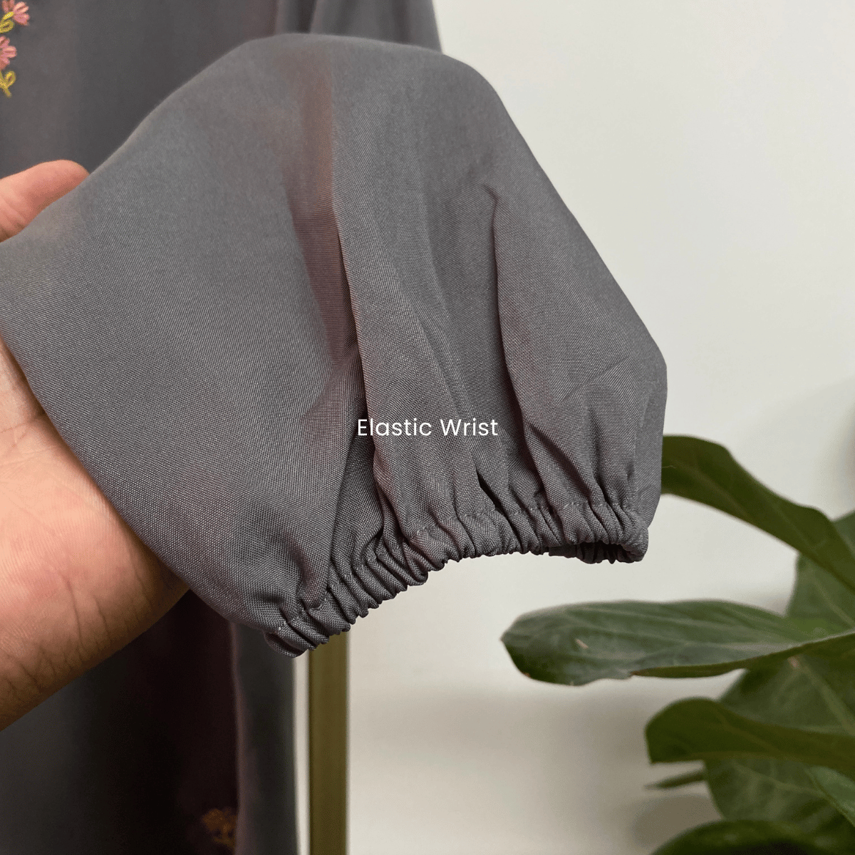 ZUCCA ROSY CASUAL TIE RUFFLE NECK BLOUSE - MA072