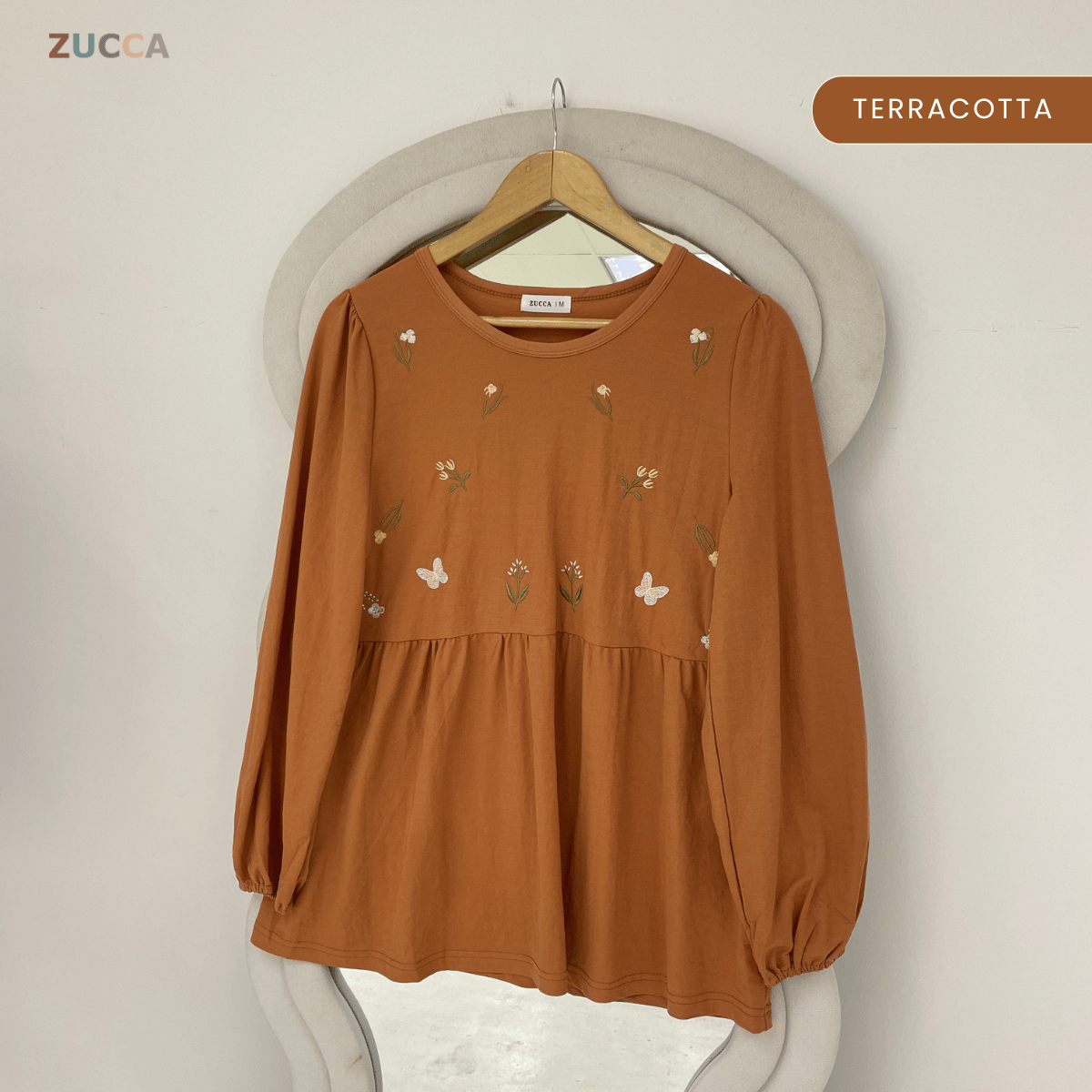 ZUCCA ARLIZA DOLLY BLOUSE EMBROIDERED FLOWER - MA101
