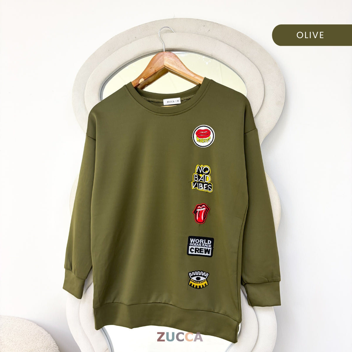 ZUCCA KAEIRA KASUAL WOMEN PATCH EMBROIDERED COZY SWEATSHIRT - MA197