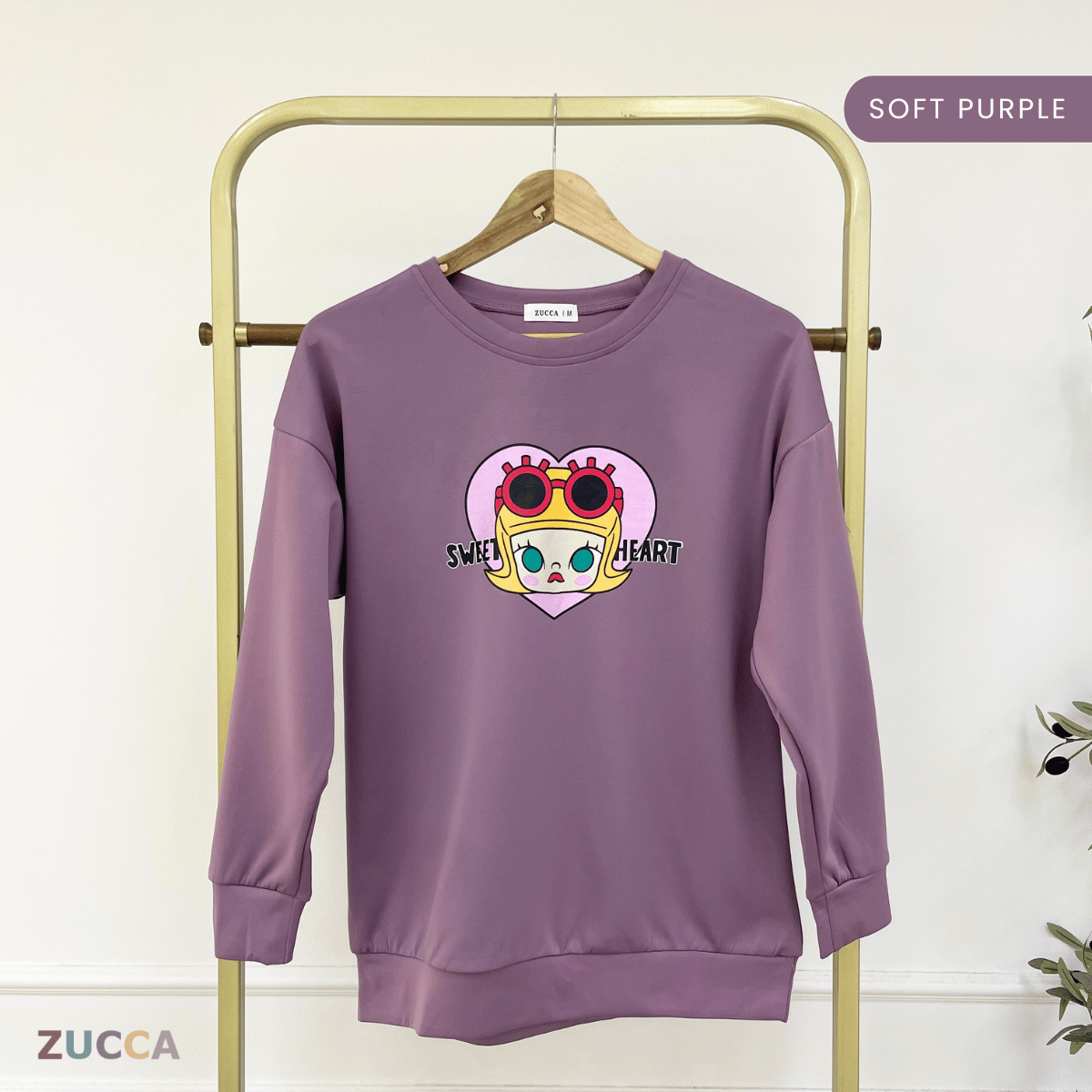 ZUCCA KATIE SWEET HEART GRAPHIC COZY SWEATSHIRT - MA198