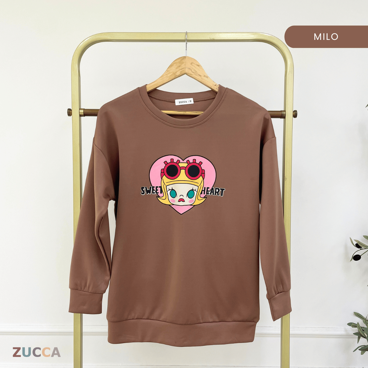 ZUCCA KATIE SWEET HEART GRAPHIC COZY SWEATSHIRT - MA198