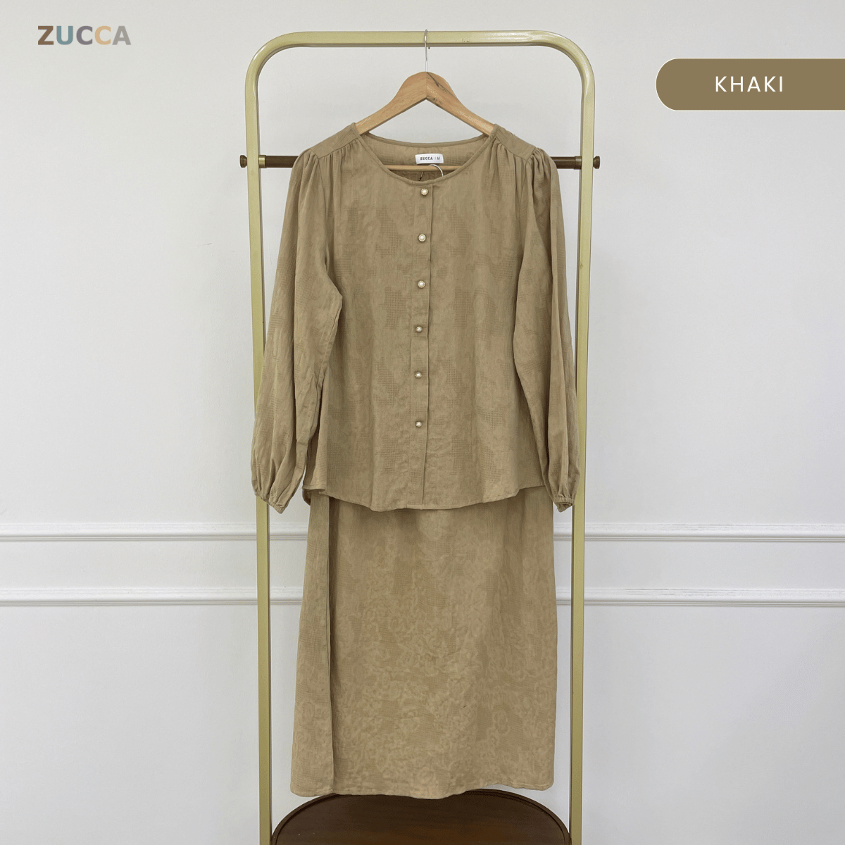 ZUCCA AILEEN PEARL BUTTON MODEST SKIRT SET – MA239