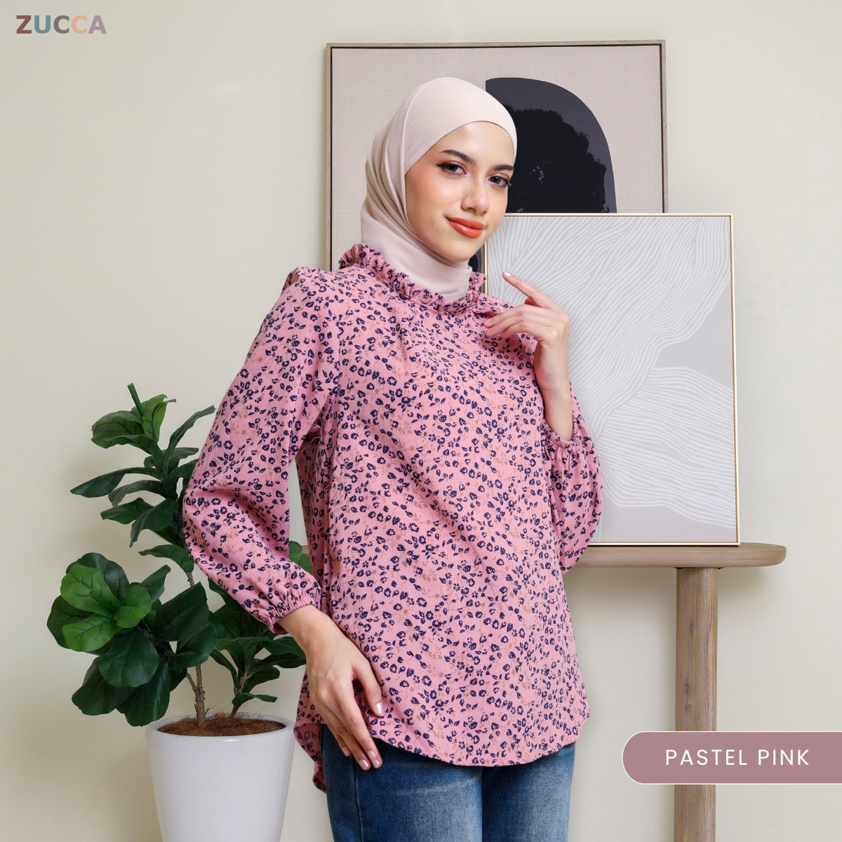 ZUCCA YULINA BLOUS WANITA BERCORAK FLORAL BERSERTA LEHER BERTINGKAT – DM094