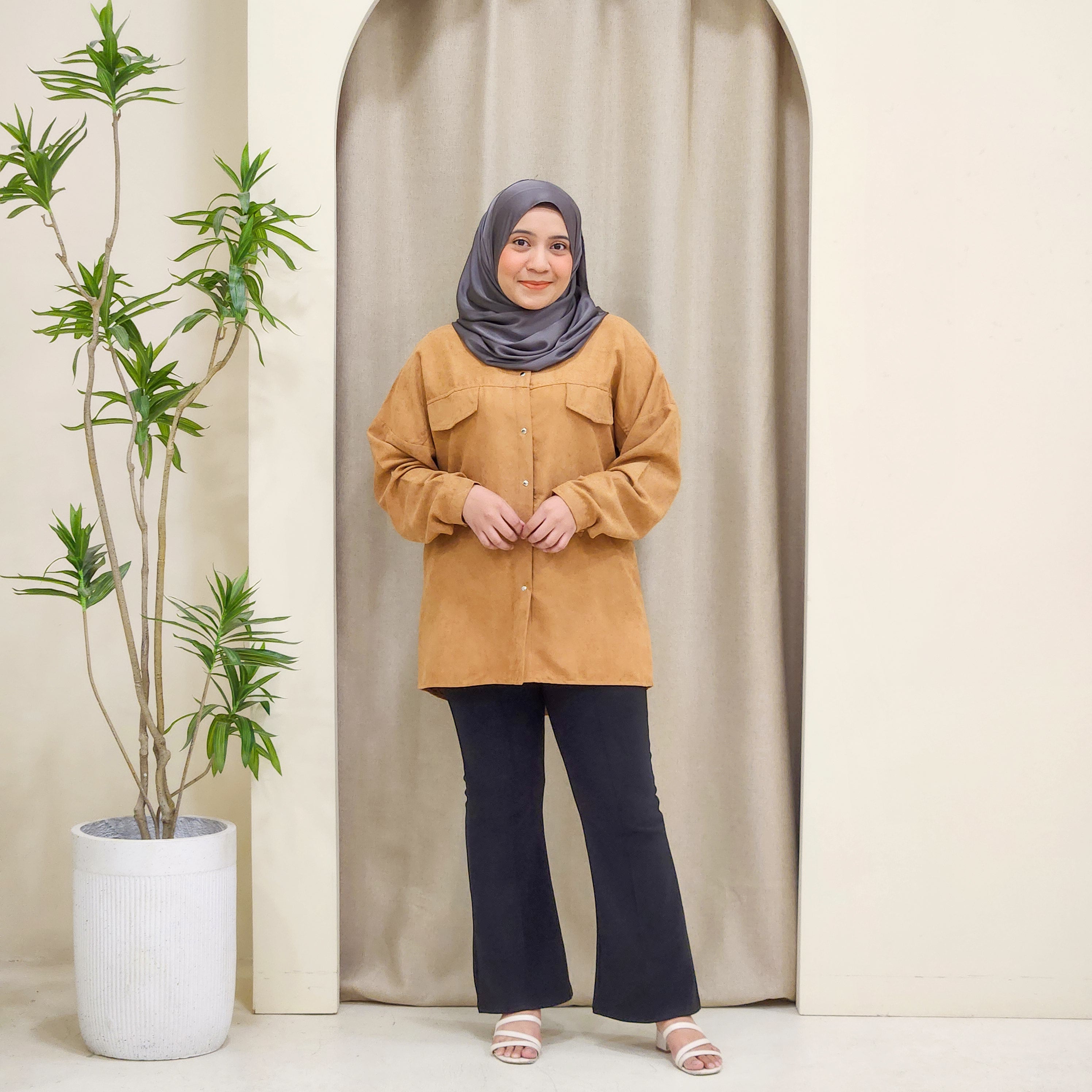 Liyah Kemeja Corduroy Women Blouse - PS050