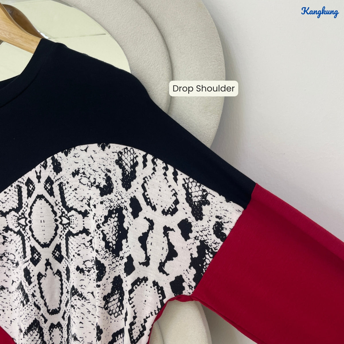KANGKUNG POPPY COLOR BLOCK SNAKE PRINT LONG SLEEVE TOP - Q013