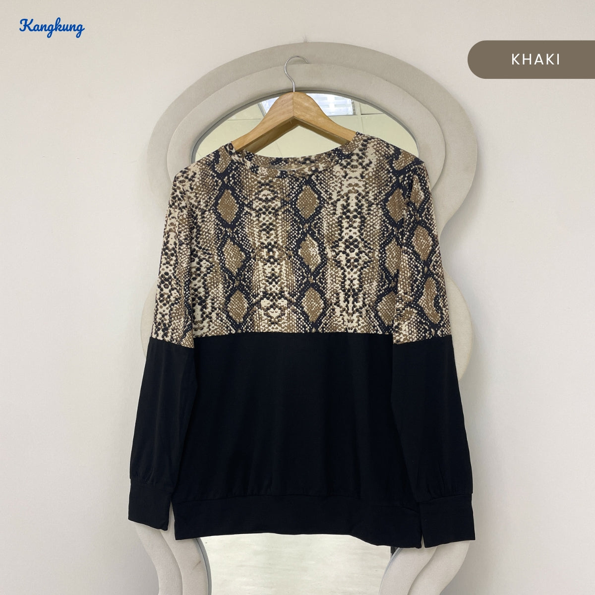 KANGKUNG TEERA PRINTED COLOR BLOCK TURTLENECK LONG TOP - Q026