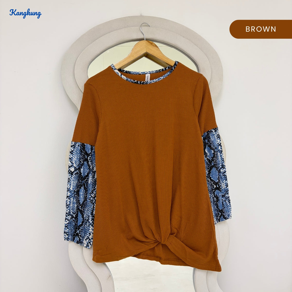 KANGKUNG SYLVIA SNAKE PRINT SLEEVE KNOT FRONT LONG TOP - Q031